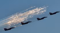 Tổng thống Putin điều tiêm kích, tên lửa S-400 bảo vệ World Cup 2018