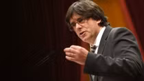 Catalonia bác tuyên bố của Madrid, Tây Ban Nha đứng trên bờ vực xung đột