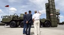 Mỹ tính mua tên lửa S-400 của Nga từ tay Thổ Nhĩ Kỳ