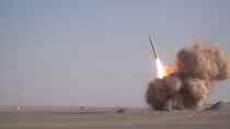 Iran khoe tên lửa đạn đạo mới mạnh hơn tên lửa đánh trúng căn cứ Mỹ