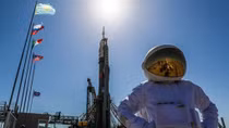 Có SpaceX, Mỹ vẫn phải đi “ké” tàu vũ trụ Nga lên không gian