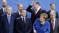 Các lãnh đạo thế giới "ngơ ngác" tìm Tổng thống Putin