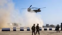 Căn cứ có lính Mỹ ở Iraq bị tấn công, một trực thăng trúng tên lửa