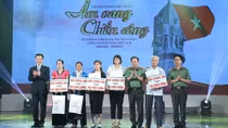 Chương trình nghệ thuật "Âm vang chiến công": Ấm áp và sâu nặng nghĩa tình