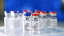 Hé lộ quốc gia đầu tiên thế giới được nhận vaccine COVID-19 Nga