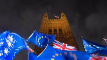 Anh nín thở chờ quyết định của châu Âu về Brexit