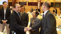 Hội nghị bàn tròn Thủ tướng với mạng lưới chuyên gia toàn cầu về phát triển Việt Nam