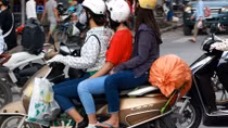 Người dân lỉnh kỉnh đồ đạc đổ về Thủ đô sau đợt nghỉ lễ 2-9