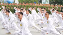 Học viên khoá D42 Học viện CSND phô diễn tài năng võ thuật
