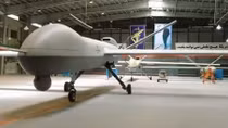 Iran ra mắt UAV mang bom "vinh danh" người Palestine