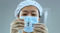 Quan chức Trung Quốc xác nhận vaccine Sinovac hiệu quả không cao