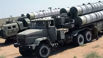 Nga tuyên bố S-300 sẽ bắn hạ mọi máy bay gây hấn