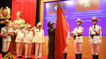 Lào trao tặng lãnh đạo, tập thể Bộ Công an Việt Nam huân chương cao quý 