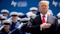 Ông Trump muốn duyệt binh giống Nga để mừng Quốc khánh Mỹ