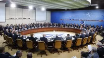NATO tìm cách trấn an Nga sau triển khai quân sự khắp châu Âu