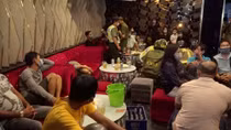 Cơ sở karaoke tạo hiện trường giả khi bị phát hiện vi phạm 