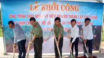Công an TP Cần Thơ làm đường cho dân, xây nhà cho đồng đội