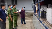 Vận chuyển trái phép 28 tấn bình ắc quy đã qua sử dụng