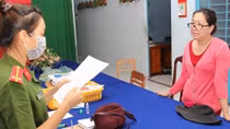 Bắt giữ đối tượng liên quan vụ vận chuyển 51kg vàng qua biên giới