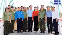 Công an TP Cần Thơ xây dựng cầu giao thông nông thôn