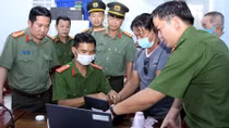 Khen thưởng Công an các địa phương vượt chỉ tiêu trong việc cấp CCCD 