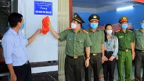 Bàn giao Nhà Nghĩa tình đồng đội tặng Trung úy Công an