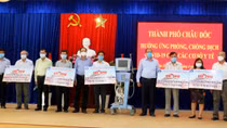 An Giang ủng hộ 30 tỷ đồng chống dịch COVID-19