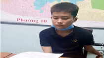 Giả nam nhân để trốn truy nã
