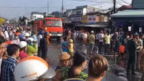 Cháy quán cà phê tại khu vực làng lưới Thơm Rơm