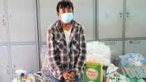 Tạm giữ đối tượng chở thuốc lá lậu thông chốt kiểm dịch