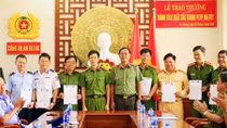 Bộ Công an khen thưởng Ban Chuyên án bóc gỡ thành công đường dây mua bán ma túy lớn nhất Tây Nam Bộ