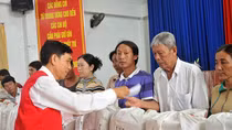Nhiều tấm lòng hảo tâm, hỗ trợ bà con vùng sạt lở tại tỉnh An Giang