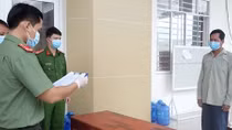 Nhận 15 triệu đồng đưa một gia đình sang Campuchia dự đám tang
