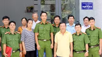 Trung đoàn CSCĐ Tây Nam Bộ xây nhà cho đồng đội