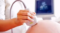 Hậu Giang khen thưởng, biểu dương gia đình sinh 2 con một bề là gái: Liệu có khả thi ?