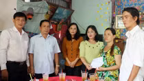 Hỗ trợ gia đình 2 học sinh đuối nước ở An Giang