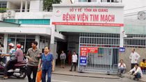 Bảo vệ bệnh viện bị đâm trọng thương