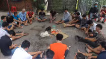 Hơn 20 đối tượng có “số má” tổ chức đá gà gần nghĩa trang
