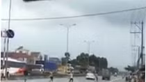 Đòi nợ cá độ bóng đá, 2 băng nhóm chém nhau loạn xạ trên quốc lộ