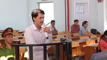 Cán bộ nhũng nhiễu đòi chung chi 5.000 USD cho giấy phép xây dựng