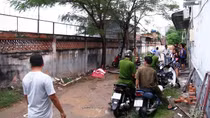 Nam thanh niên tử vong bí ẩn cạnh tường rào
