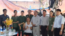 Tên trộm đâm đội trưởng đội dân phòng trọng thương