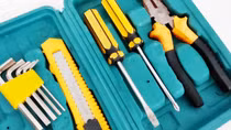 Du khách người Úc dùng tô vít đe dọa cướp khay tiền