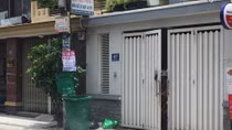 Phát hiện thi thể bé sơ sinh trong thùng rác ngay trước cửa nhà