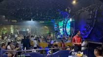 Đột kích quán bar có hàng chục “dân bay” dương tính ma túy