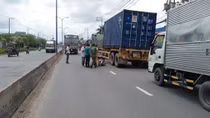 Hai cha con gặp nạn trên đường thăm người thân trở về nhà