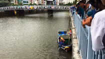 Thi thể người đàn ông trên kênh Nhiêu Lộc-Thị Nghè cùng chiếc thẻ ngân hàng