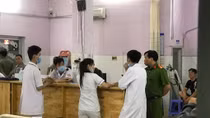 4 nhân viên điện lực bị chém từ nhà ra đến bệnh viện