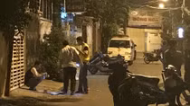 Người đàn ông bị truy sát 2 lần trên phố