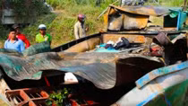 Nổ bình gas trên phà, 3 người thương vong
